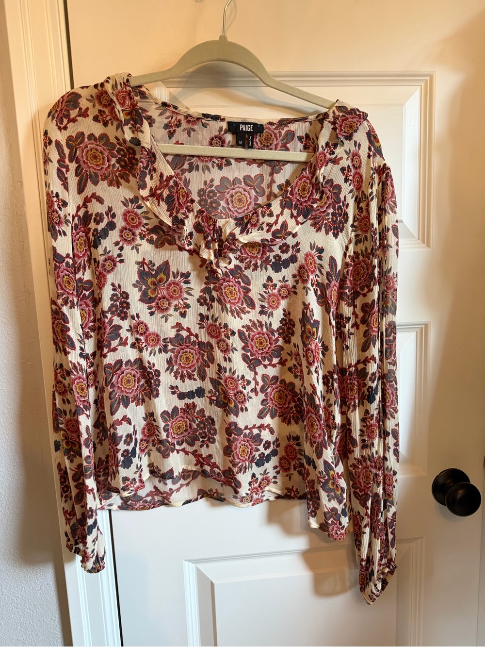 PAIGE Floral Ruffle Blouse Medium Cream Boho Long Sleeve Top